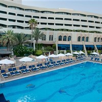Occidental Sharjah Grand - hotelový bazén - ckmarcopolo.cz