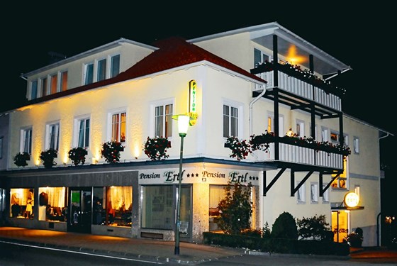 Marco Polo - Penzion a apartmány Ertl (W) - 