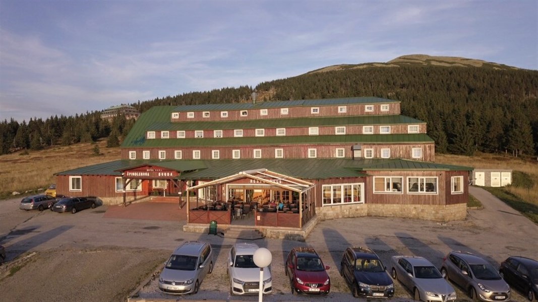 Hotel Špindlerova Bouda ***+ - léto 2022