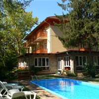 Villa Dorottya - ckmarcopolo.cz