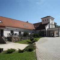 Old Lake Golf Hotel - ckmarcopolo.cz