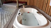 Komandoo Island Resort & Spa - Jacuzzi Beach Villa
