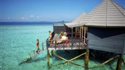 Komandoo Island Resort & Spa - Jacuzzi Water Villa