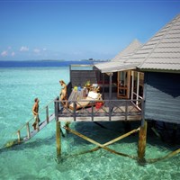 Komandoo Island Resort & Spa  - Adults Only - Jacuzzi Water Villa - ckmarcopolo.cz