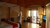 Kuredu Island Resort & Spa 4* - Sangu Water Villa
