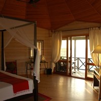 Kuredu Island Resort & Spa - Sangu Water Villa - ckmarcopolo.cz