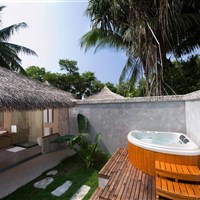 Kuramathi Island Resort - beach bungalov - ckmarcopolo.cz