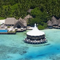 Baros Maldives Resort 5* - - Lighthouse restaurant - ckmarcopolo.cz