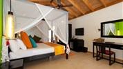 Vilamendhoo Island Resort & Spa 4* - Beach Villa