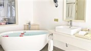 Paradise Island Resort Spa 4* - beach pool vila