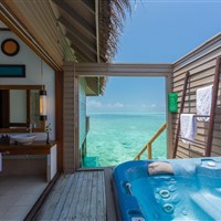 Meeru Island Resort & Spa - Jacuzzi Water Villa - ckmarcopolo.cz