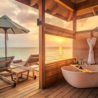 Hurawalhi Island Resort Maledives - Romantic ocean villa - ckmarcopolo.cz