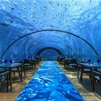 Hurawalhi Island Resort Maledives - největší podmořská restaurace na světě - ckmarcopolo.cz