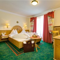 Boutiquehotel Bauer (S) - ckmarcopolo.cz