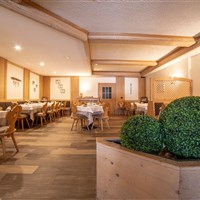 Hotel Caminetto Mountain Resort - ckmarcopolo.cz