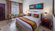 Ajman Hotel 5* - laguna pool side