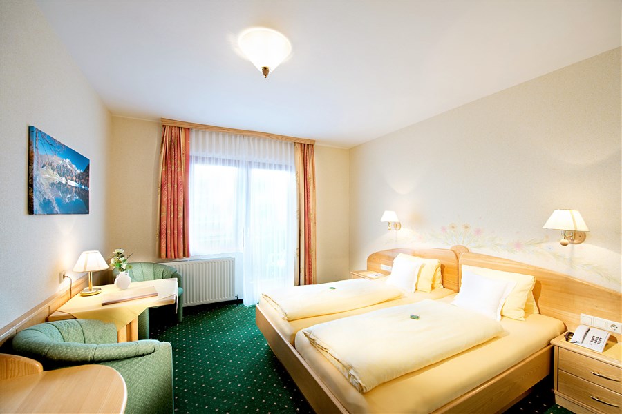 Hotel Waldfrieden **** - léto 2022