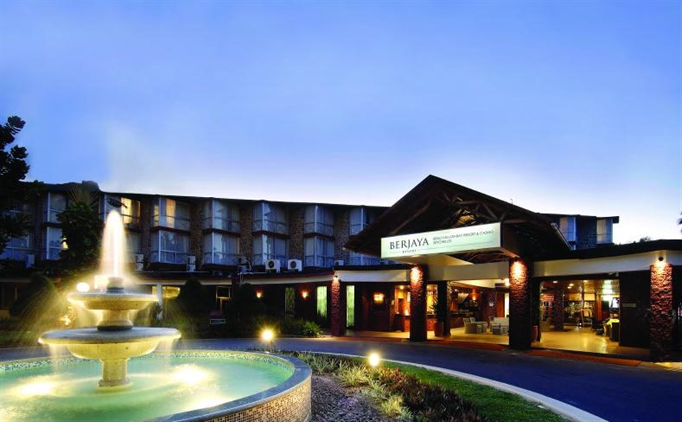 Berjaya Beau Vallon Bay Resort & Casino 3* akce 14 NOCÍ za cenu 10 NOCÍ