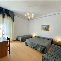 Hotel Florida - ckmarcopolo.cz