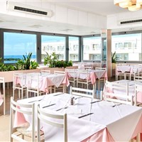 Hotel Delfin Plava Laguna - ckmarcopolo.cz