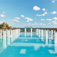 Grecotel Amirandes 5* - hlavní bazén - ckmarcopolo.cz