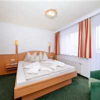 Hotel Schütthof (S) - ckmarcopolo.cz