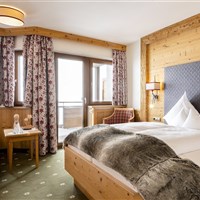 Hotel Almhof (S) - ckmarcopolo.cz