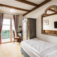 Hotel Villa Kastelruth - ckmarcopolo.cz