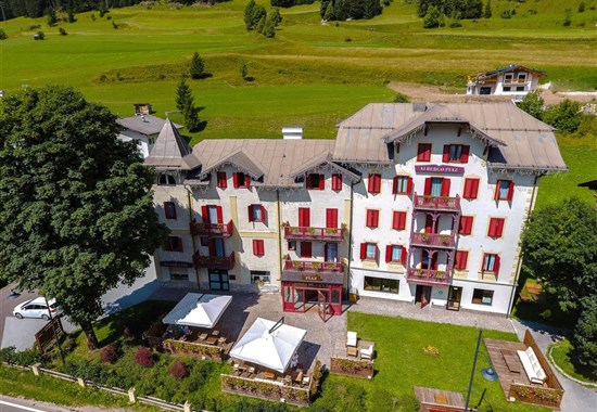 Hotel Piaz - Dolomity - 