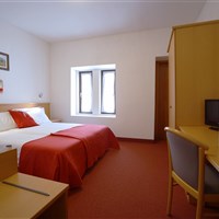 Hotel Piaz - ckmarcopolo.cz