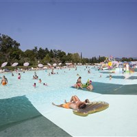 Sisan Family Resort - ckmarcopolo.cz