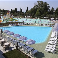 Sisan Family Resort - ckmarcopolo.cz