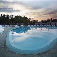 Sisan Family Resort - ckmarcopolo.cz