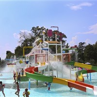 Sisan Family Resort - ckmarcopolo.cz