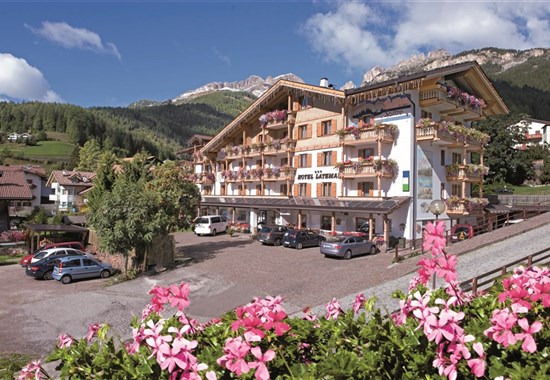 Hotel Latemar - léto - Dolomity