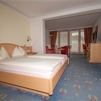 Berg & Spa Hotel Urslauerhof (W) - ckmarcopolo.cz