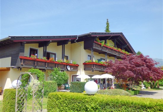 Hotel-Pension Dorothy (S) - Sportberg Goldeck (Millstätter See a Drautal) - 