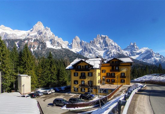 Hotel Fratazza - zima - Dolomiti Superski - 