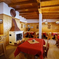 Hotel Piaz - zima - ckmarcopolo.cz