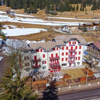 Hotel Piaz - zima - ckmarcopolo.cz