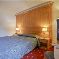 Hotel Monzoni - zima - ckmarcopolo.cz