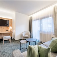Hotel Enzian (W) - ckmarcopolo.cz