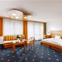 Hotel Der Waldhof (W) - ckmarcopolo.cz