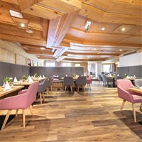 Hotel Post (S) - ckmarcopolo.cz
