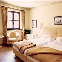 Johannesbad Hotel St. Georg (W) - ckmarcopolo.cz