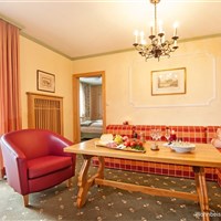 Johannesbad Hotel St. Georg (W) - ckmarcopolo.cz