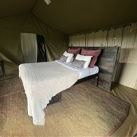 Adventure Base Camp 3* plus - Keňa_Adventure Base Camp_Masai Mara_interiér stanu - ckmarcopolo.cz