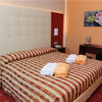 Hotel Cristallo - ckmarcopolo.cz