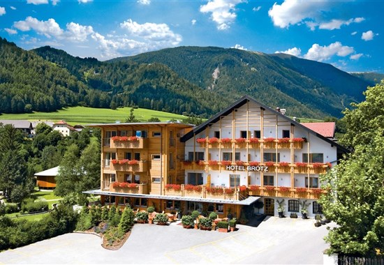 Hotel Brötz - Niederrasen - 