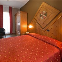 Hotel Smeraldo - ckmarcopolo.cz